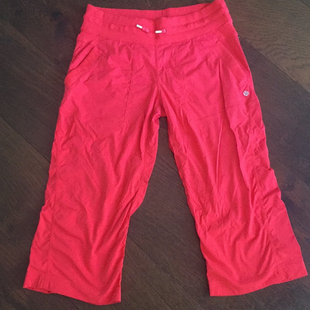 Lululemon Red Studio Crops EUC